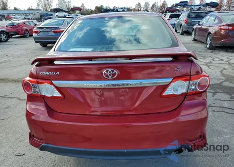 2011 Toyota Corolla Base z USA, uszkodzony, nr VIN 2T1BU4EE6BC575561
